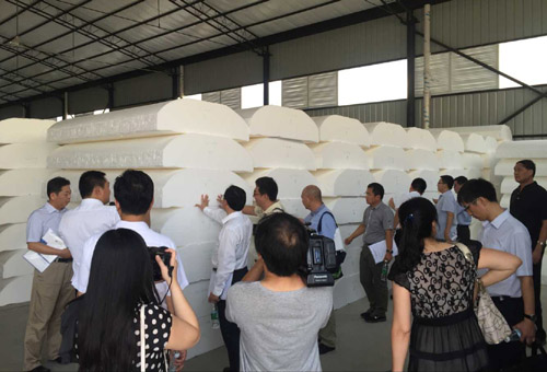 1438320131062026692.jpg C:Documents and SettingsAdministrator\u684c面R415730.jpg