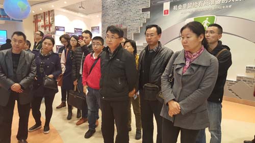 1448330108906032854.jpg 2015112314255411.jpg