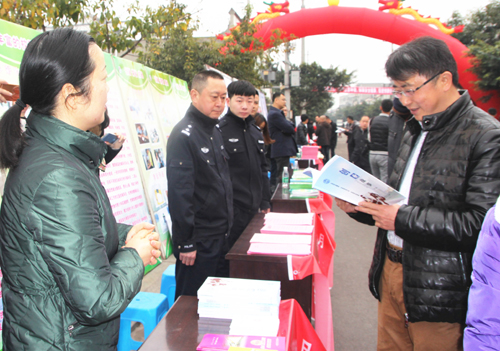 1489454630953026176.jpg 2017313151457283.jpg