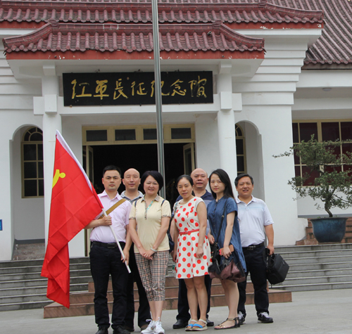 1498096613359011327.jpg 2017621135955659.jpg