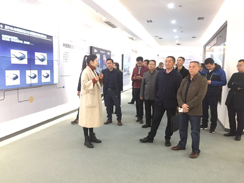 1512348758656075377.jpg 2017113094012707.jpg