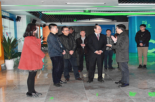 1513818461250074469.jpg 2017121995939145.jpg