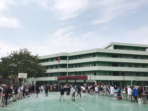 1522286519640084179.jpg 201832817106916.jpg