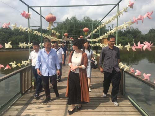 1527210119500021651.jpg 201852417159955.jpg