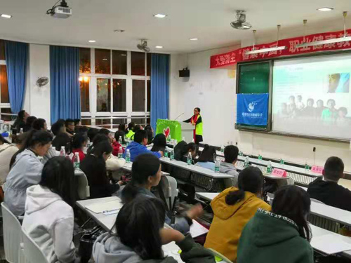 1541984099640039317.jpg 2018119141323104.jpg