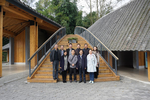 1542071107031027824.jpg 2018111216934784.jpg