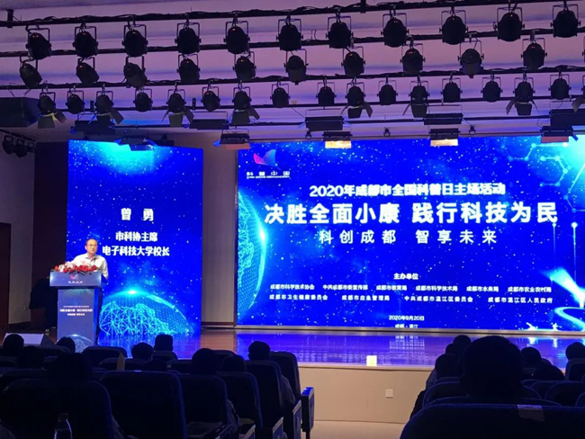 1601003847469024608.jpg 1600738733672026099.jpg