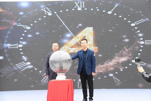 1604453458766067515.jpg 202011316390445.jpg