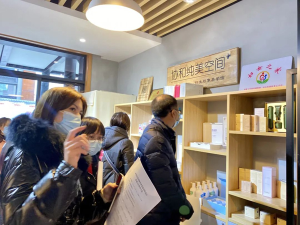 1606906489766043424.jpg 1606906247110081630.jpg