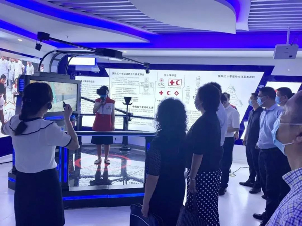 1606906602672083979.jpg 1606906248375030036.jpg