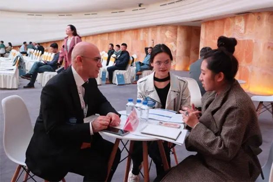 1703118461129030134.jpg 640 (4).jpg