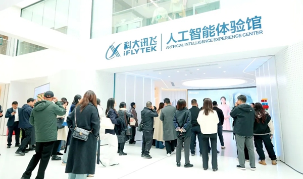 1762495741566019401.jpg 640.webp.jpg