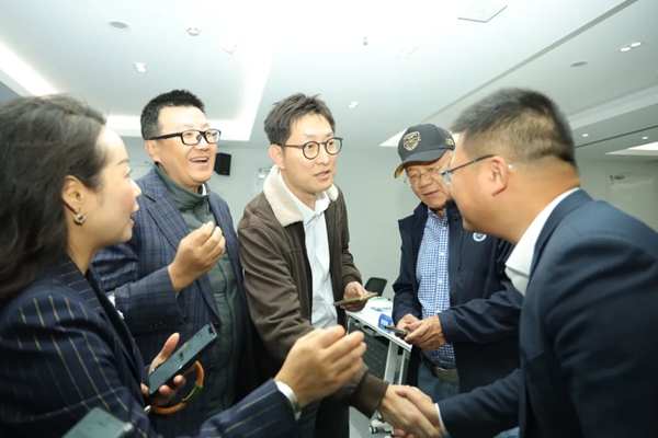 1762495790598041363.jpg 640.webp (3).jpg